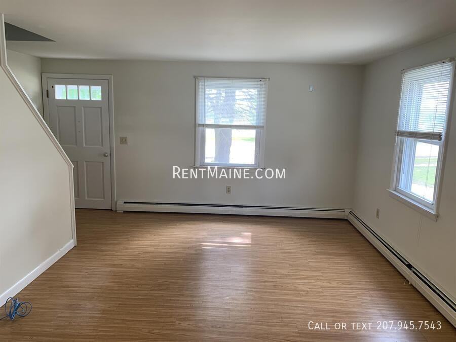 232 Mount Hope Ave - Photo 6 of 14