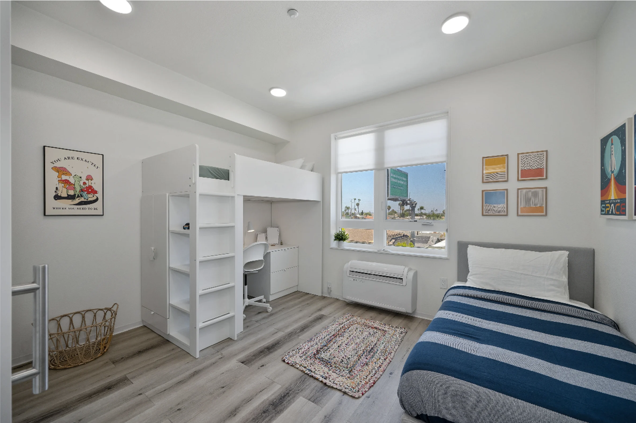 8 WEEKS FREE ON A 14 MONTH LEASE + $1,000 LOOK N LEASE SPECIAL - Photo 6 of 27