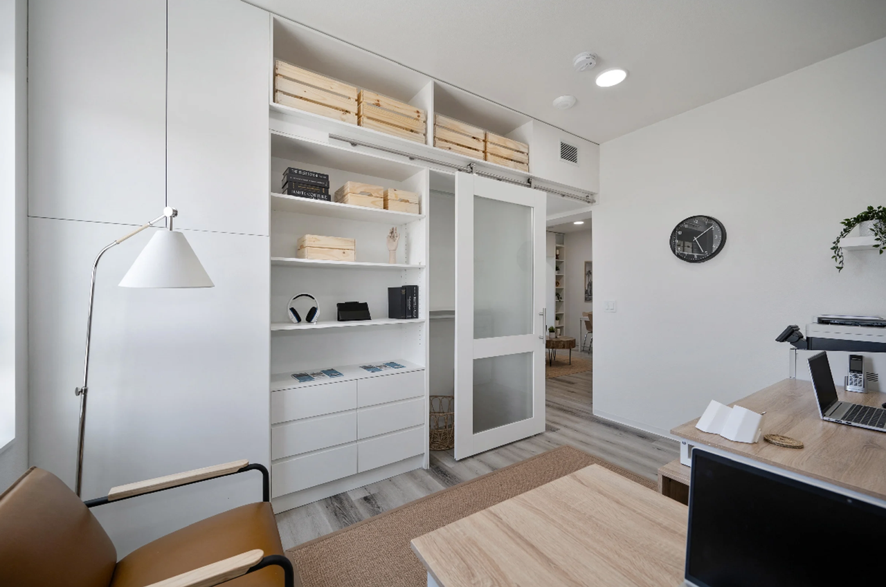 4 WEEKS FREE ON A 13 MONTH LEASE - Photo 7 of 12