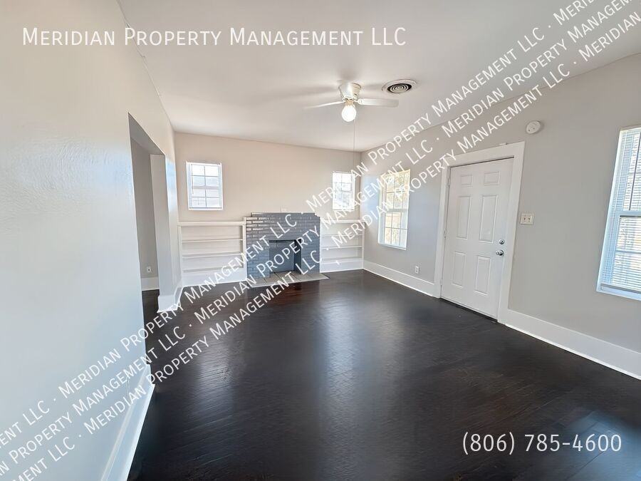 1923 15th St - Photo 4 of 31