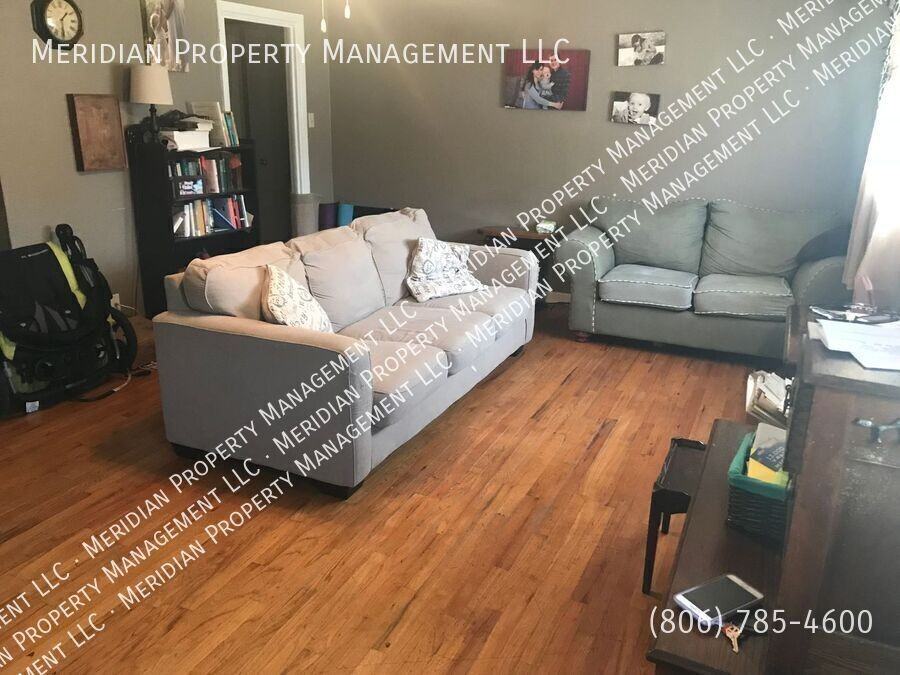 3704 25th St - Photo 3 of 8