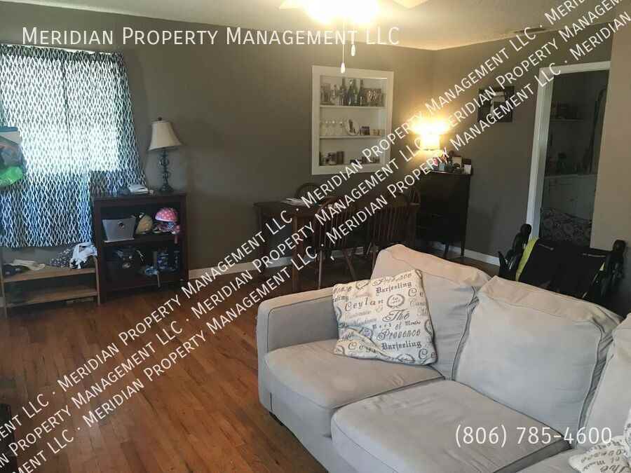 3704 25th St - Photo 4 of 8