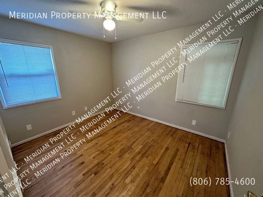 3704 25th St - Photo 7 of 8