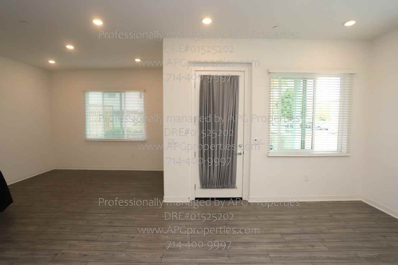 1851 Union St #6 - Photo 5 of 29