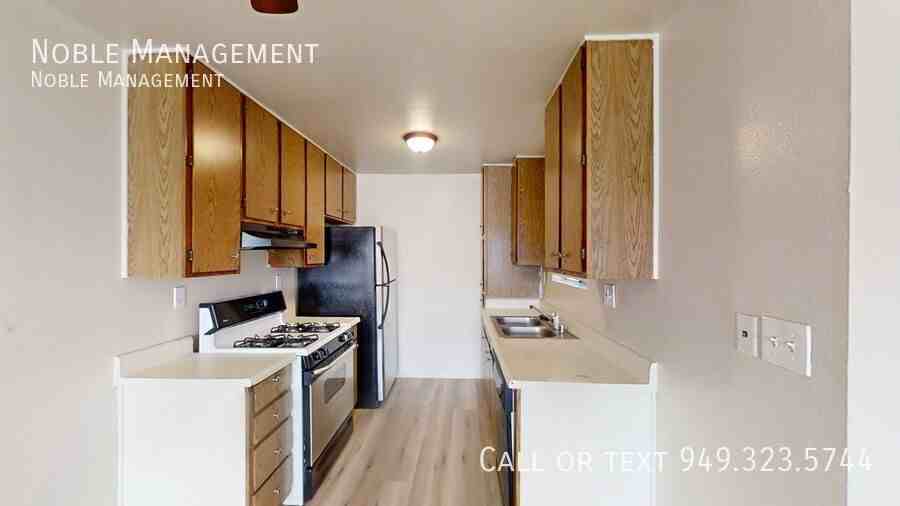 22 E Market St #D - Photo 3 of 11