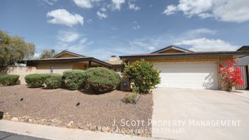 featured image of 9059 N Arroya Vista Dr