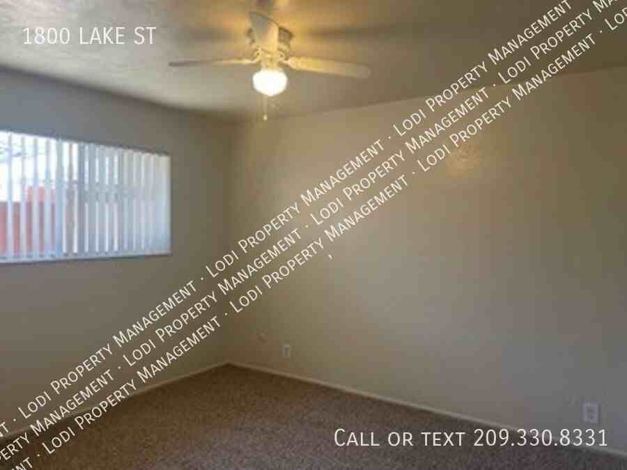 1800 Lake St - Photo 5 of 13