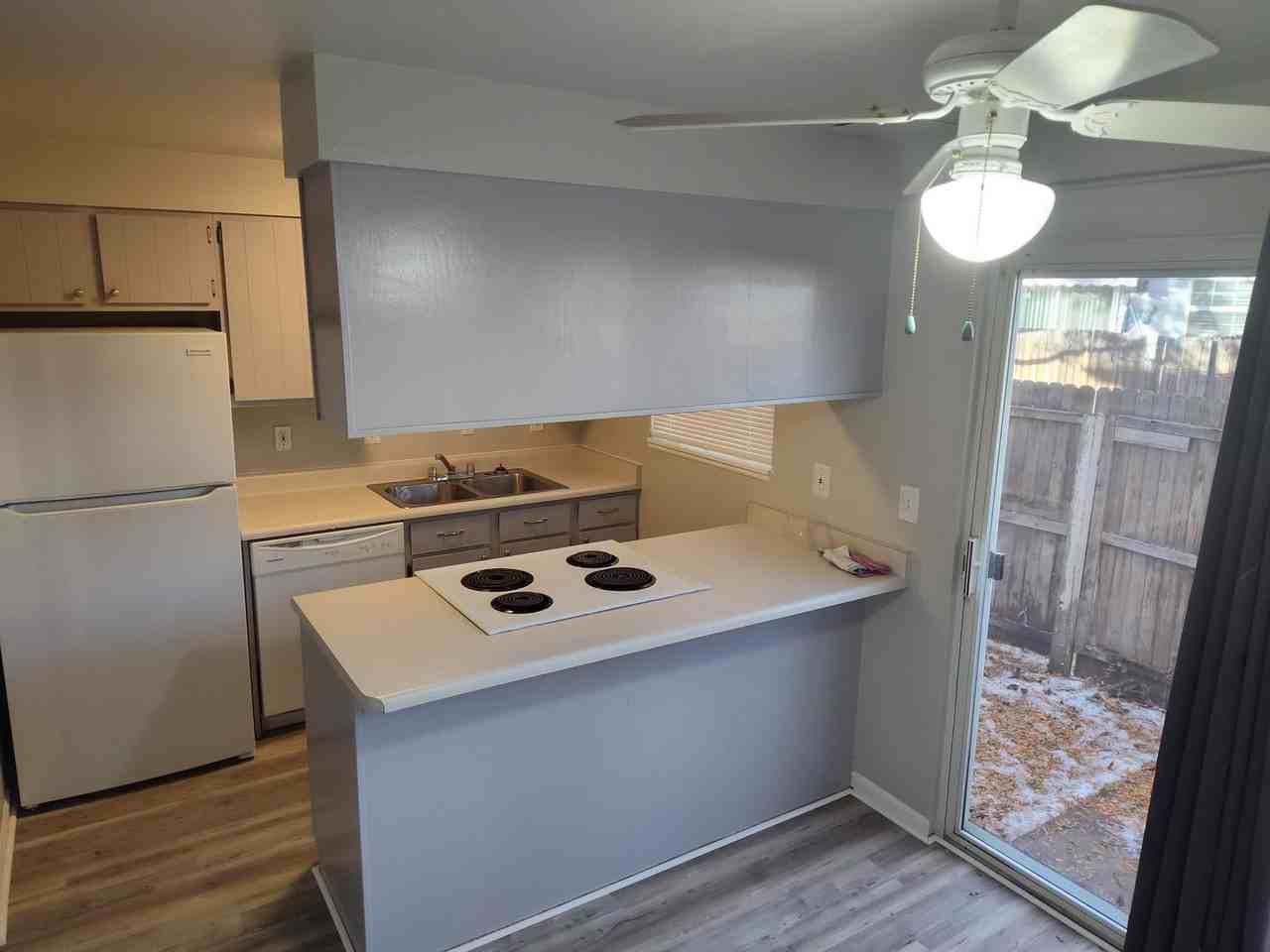 1865 Terry St - Photo 2 of 16