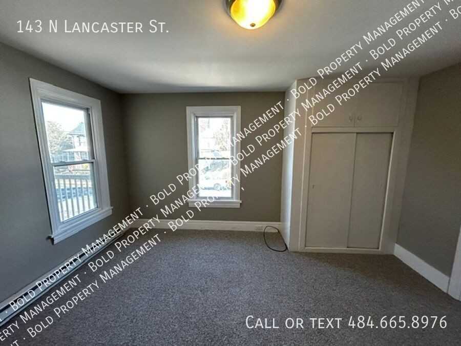 143 N Lancaster St - Photo 3 of 16