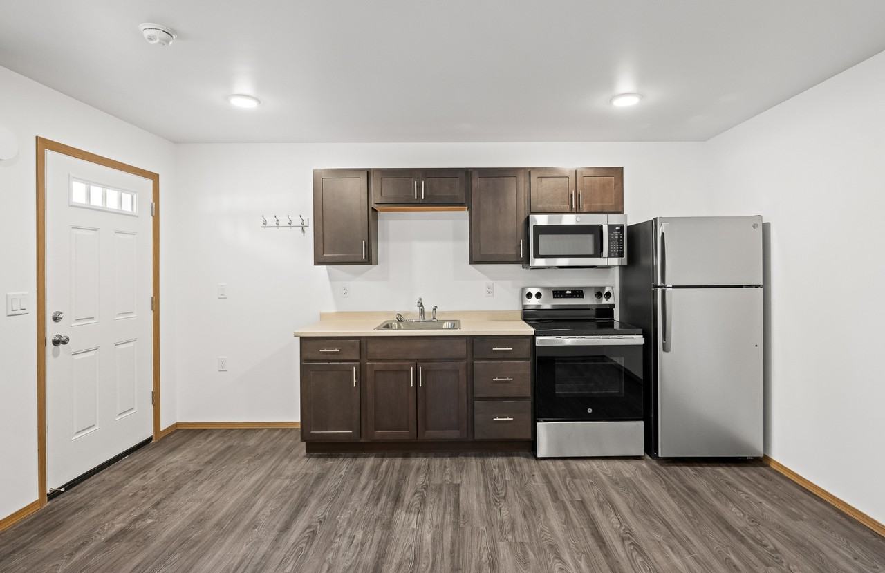 90 B Street - Photo 4 of 14