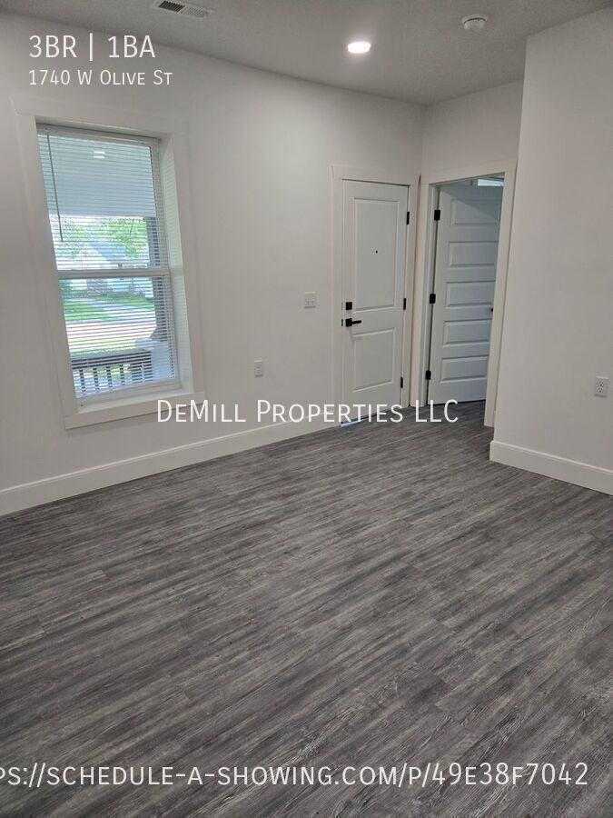 1740 W Olive St - Photo 4 of 16