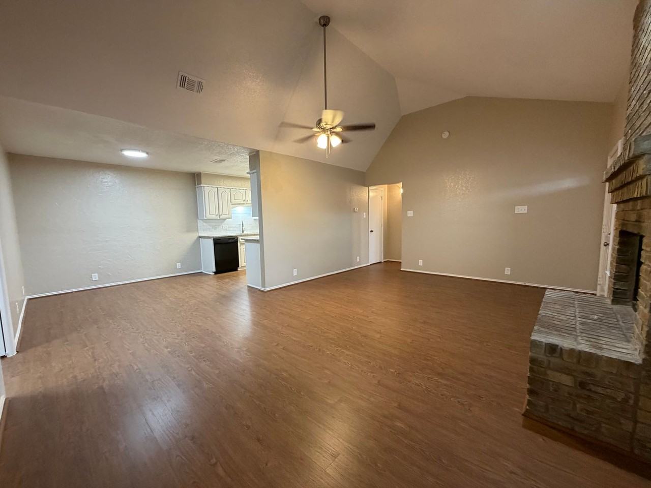 206 S Nolan River Rd #12 - Photo 4 of 16