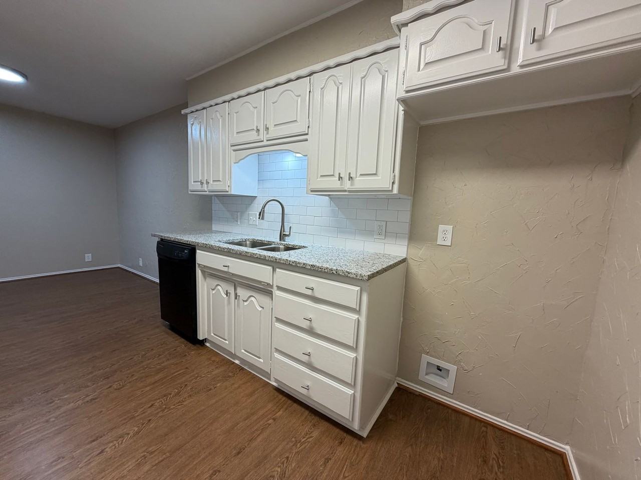 206 S Nolan River Rd #12 - Photo 6 of 16