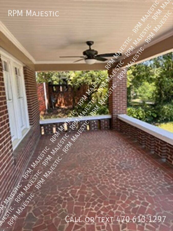 1134 Donnelly Ave Sw - Photo 3 of 6