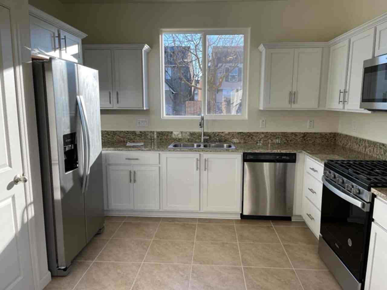 193 Shafer Ave - Photo 5 of 21