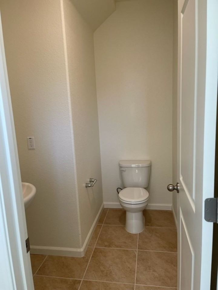 193 Shafer Ave - Photo 6 of 21