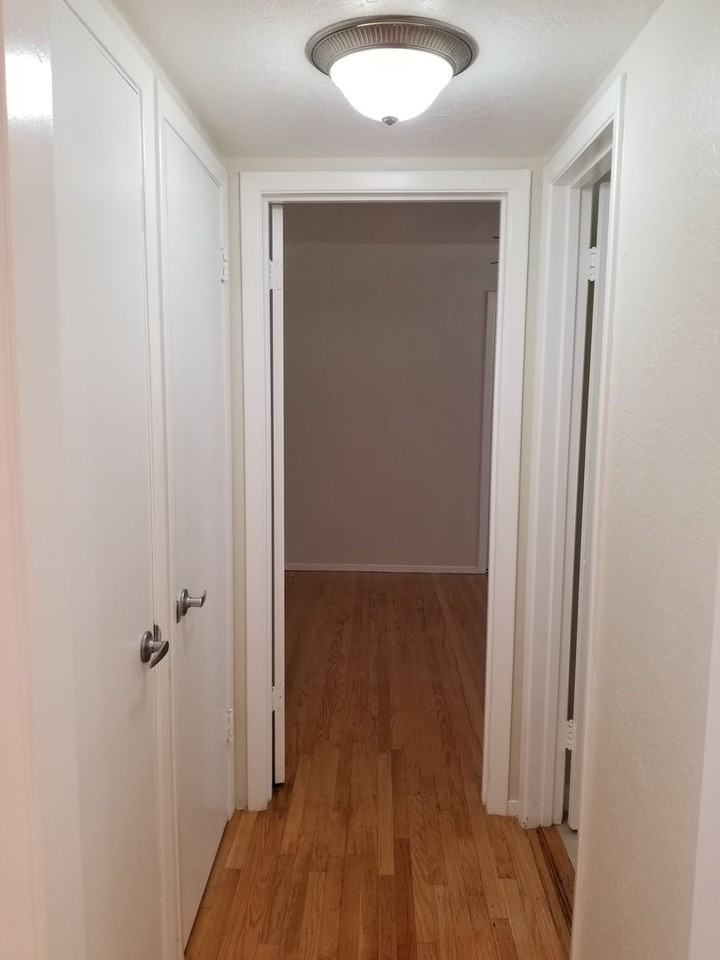 2076 Donald Dr - Photo 7 of 10
