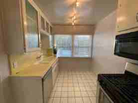 10814-10818 Blix St - Photo 1 of 1