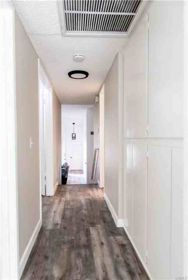 1527 Wavertree Ln - Photo 3 of 29