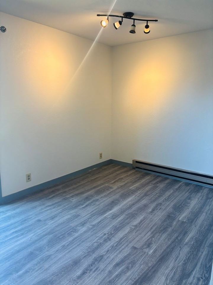 506 W Central Ave #C - Photo 3 of 23