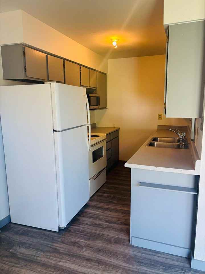 506 W Central Ave #C - Photo 5 of 23