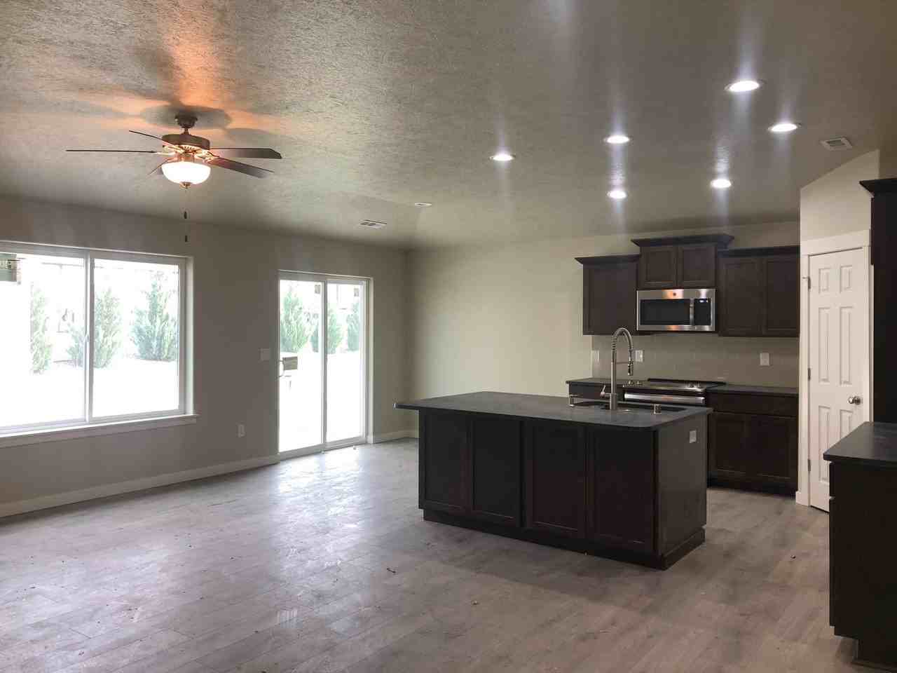 3301 W Crabapple Ct - Photo 7 of 19
