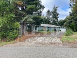 featured image of 4813 Sandra Ln Ne