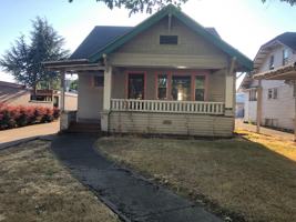 featured image of 1348 Oak St