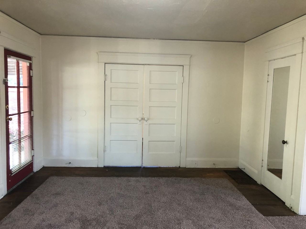 1348 Oak St - Photo 3 of 28