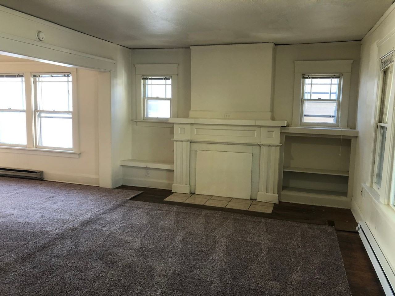 1348 Oak St - Photo 4 of 28