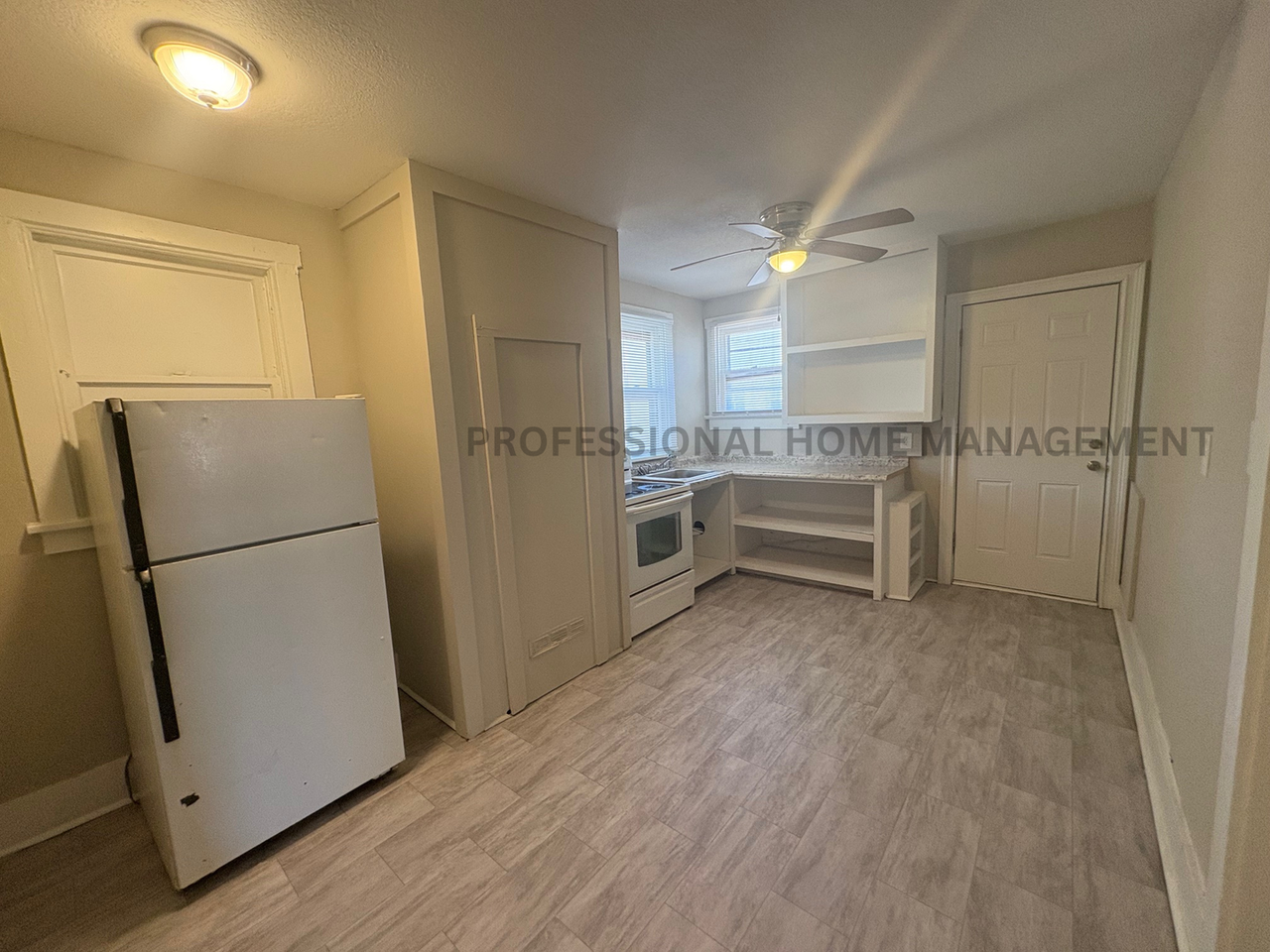 207 Old Mill Rd - Photo 2 of 6