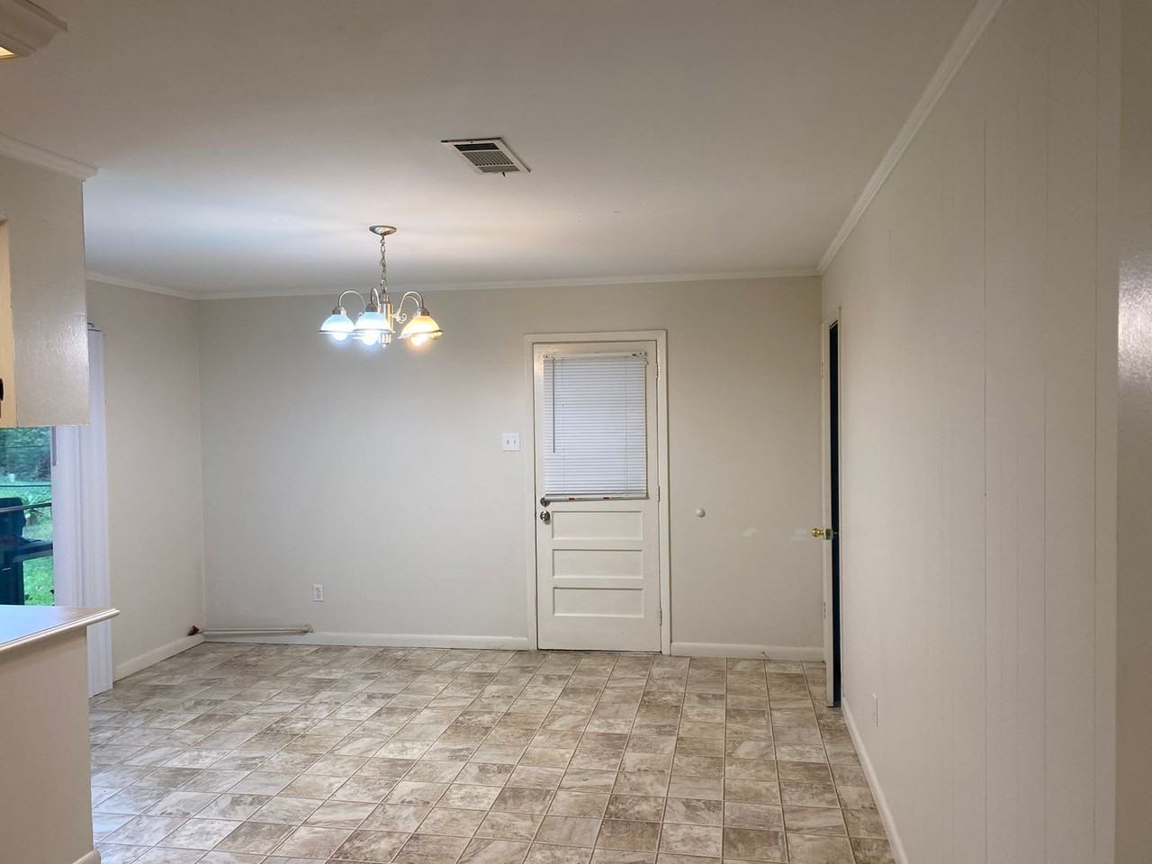 106 Hillcrest Rd - Photo 5 of 9