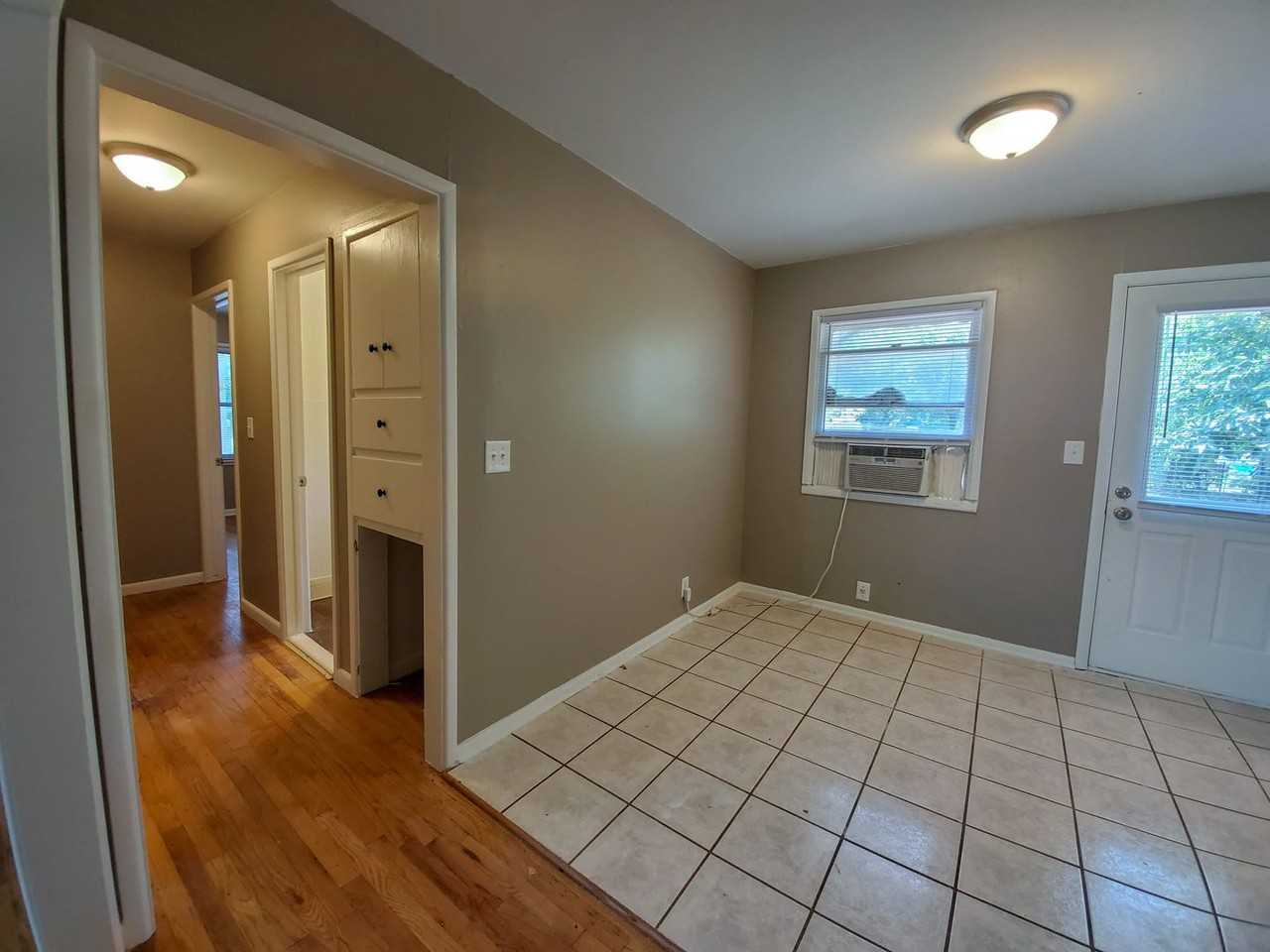 519 E Anna St - Photo 5 of 27