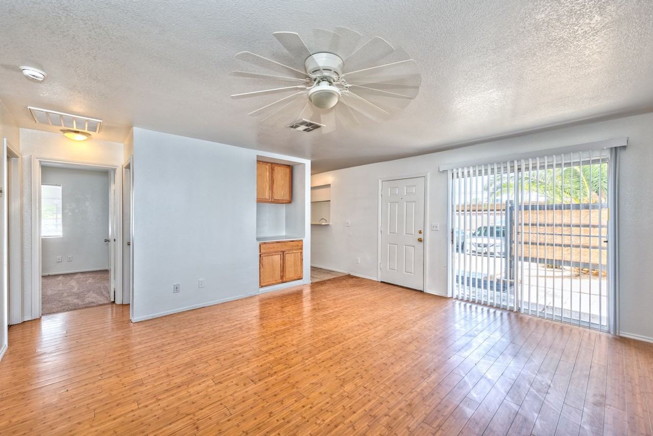 277 N Lamb Blvd #C - Photo 4 of 15