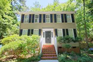 3201 Stanford Dr - Photo 1 of 1