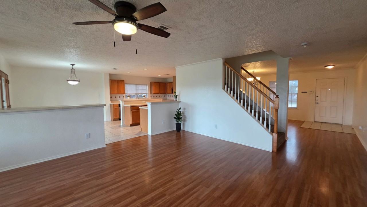 8632 Arcadia Park Dr - Photo 5 of 40