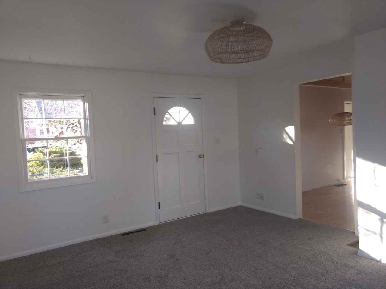 3020 10th St - Photo 2 of 17