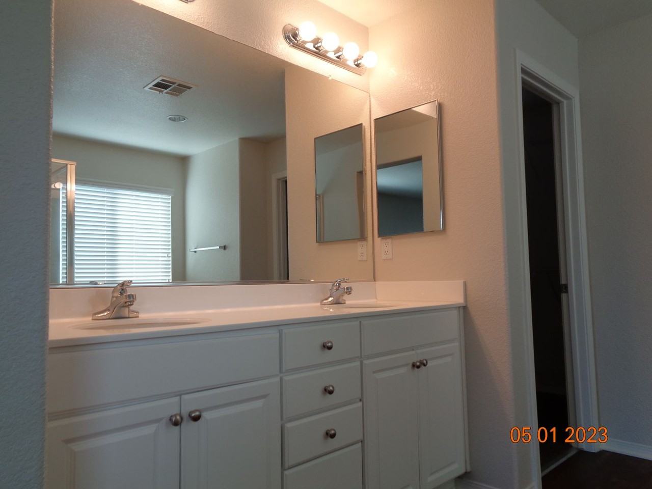2739 Garnet Ln - Photo 3 of 23