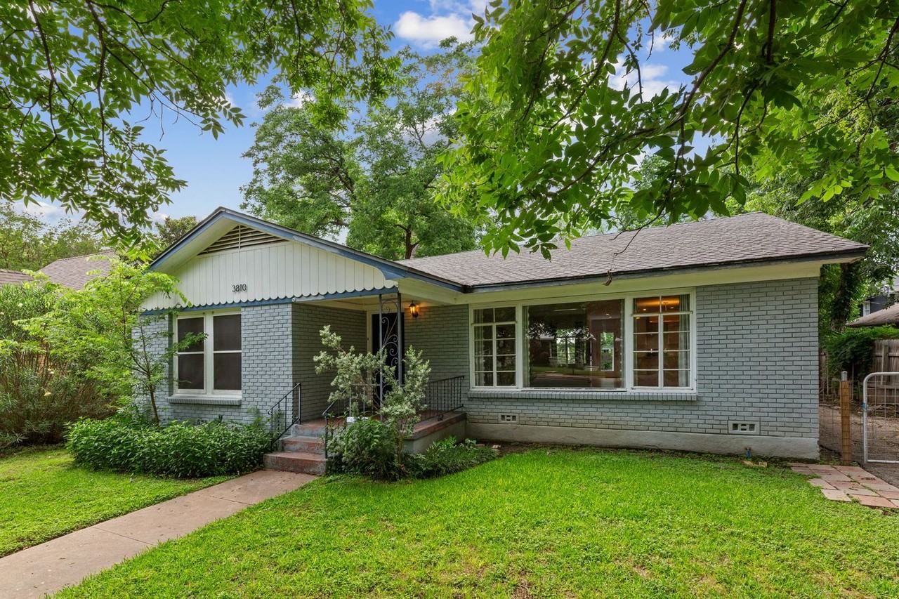 3810 Avenue H - Photo 4 of 31