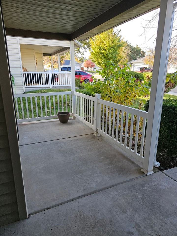 3328 S Malad Dr - Photo 2 of 23