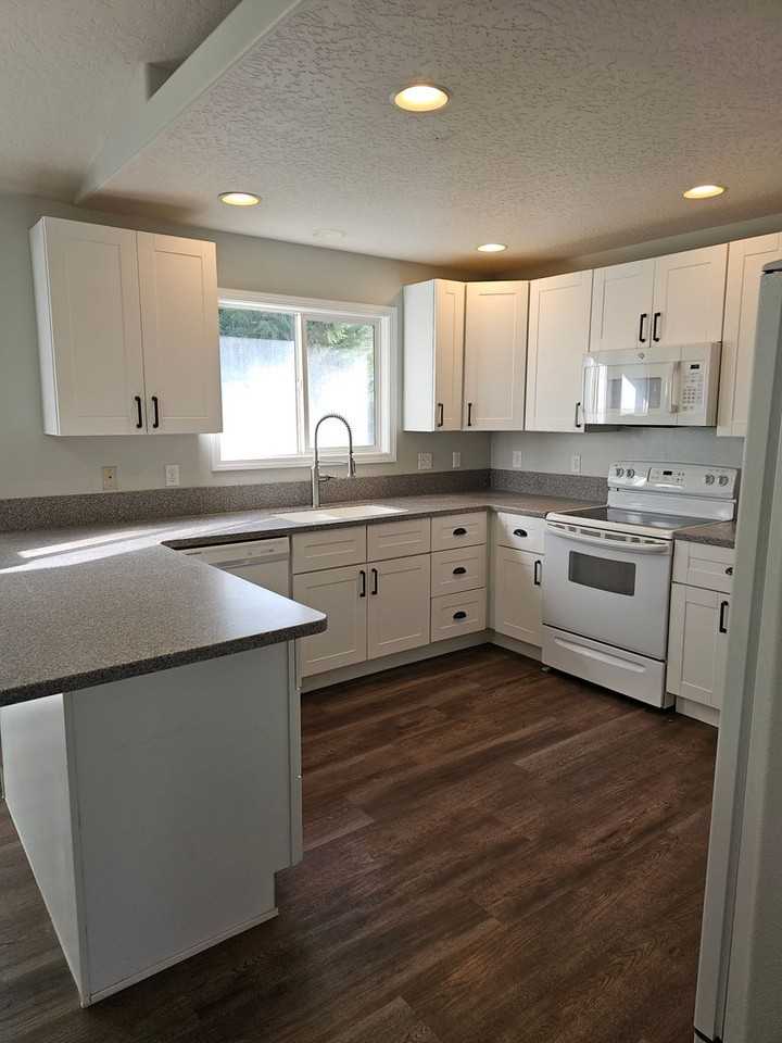 3328 S Malad Dr - Photo 6 of 23