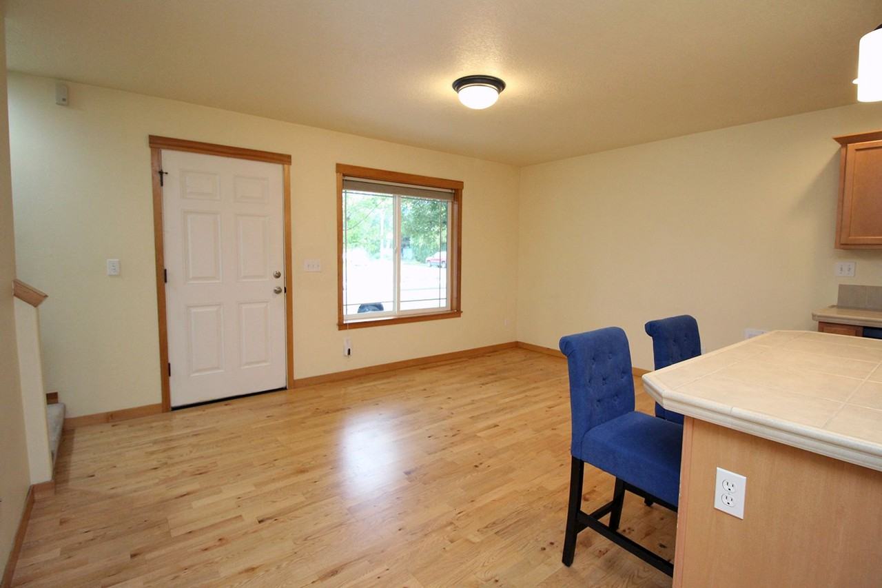 5612 Se 22nd Ave - Photo 6 of 26