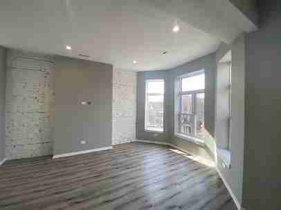 1647 North Fairfield Avenue - Photo 2 of 35