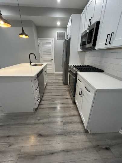1647 North Fairfield Avenue - Photo 3 of 35
