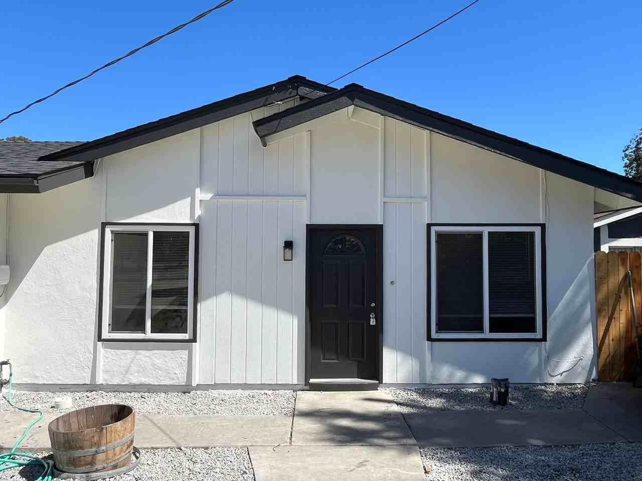 8890 Arcade Rd - Photo 3 of 24