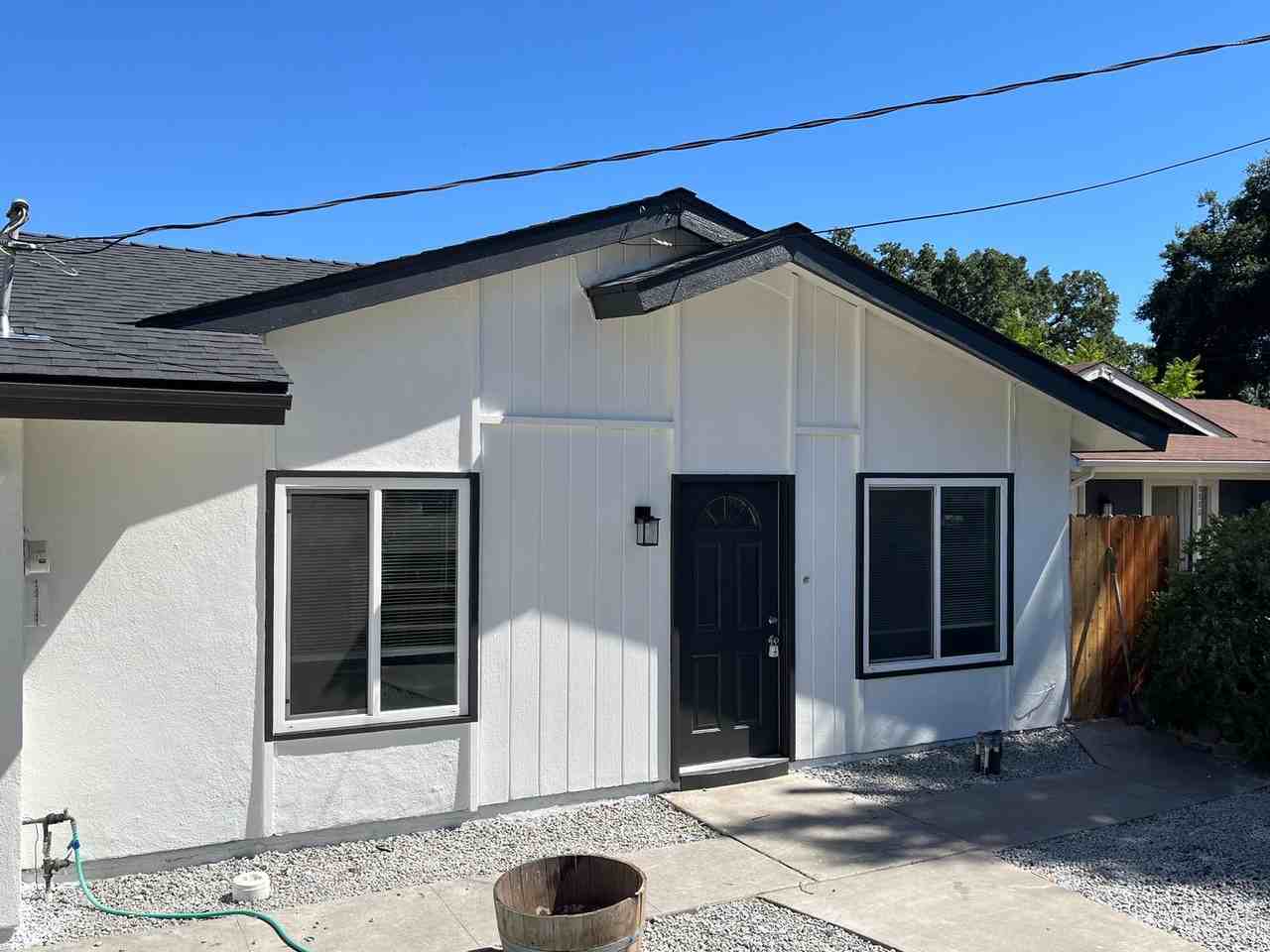 8890 Arcade Rd - Photo 4 of 24