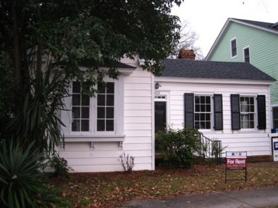 1022 Henderson St - Photo 1 of 1