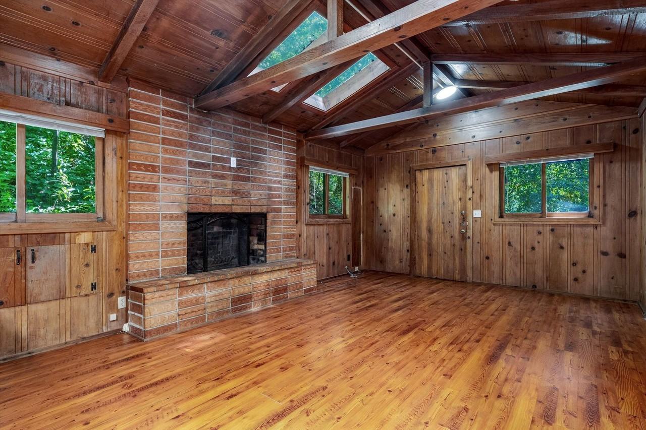 11075 Dell Ave - Photo 6 of 9
