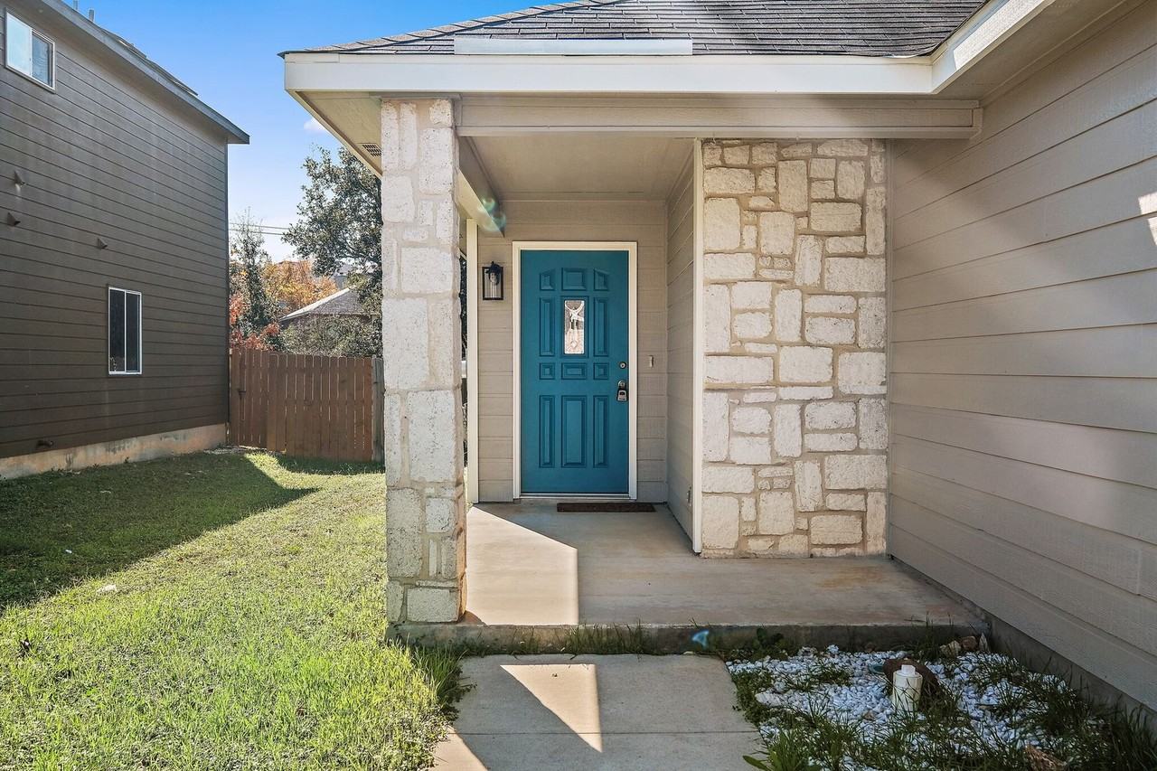 3538 Lantana Fls - Photo 3 of 26