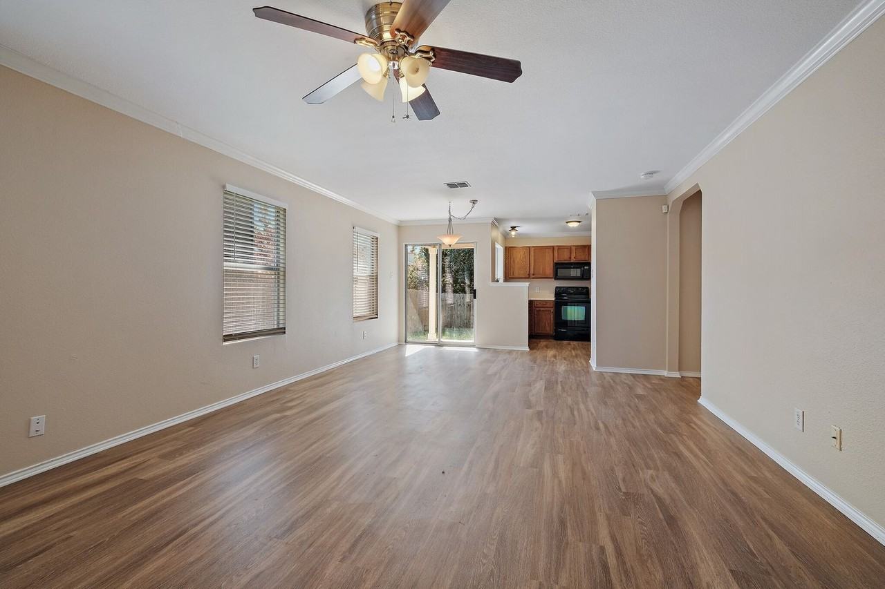 3538 Lantana Fls - Photo 5 of 26